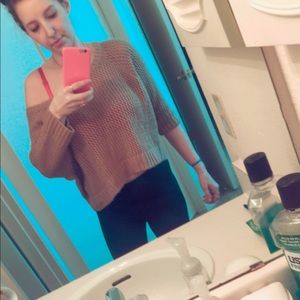 Women’s small sweater crop top